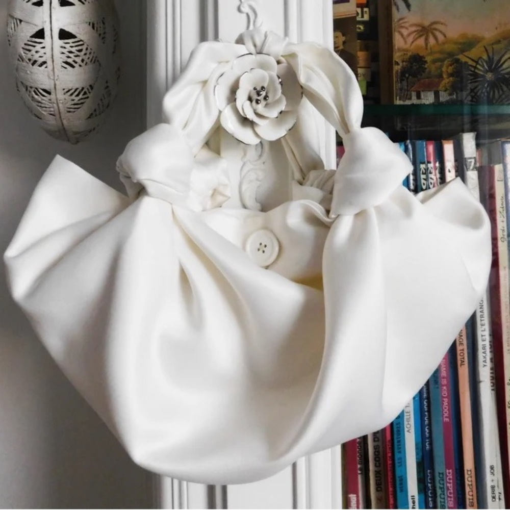 White Knot Bag